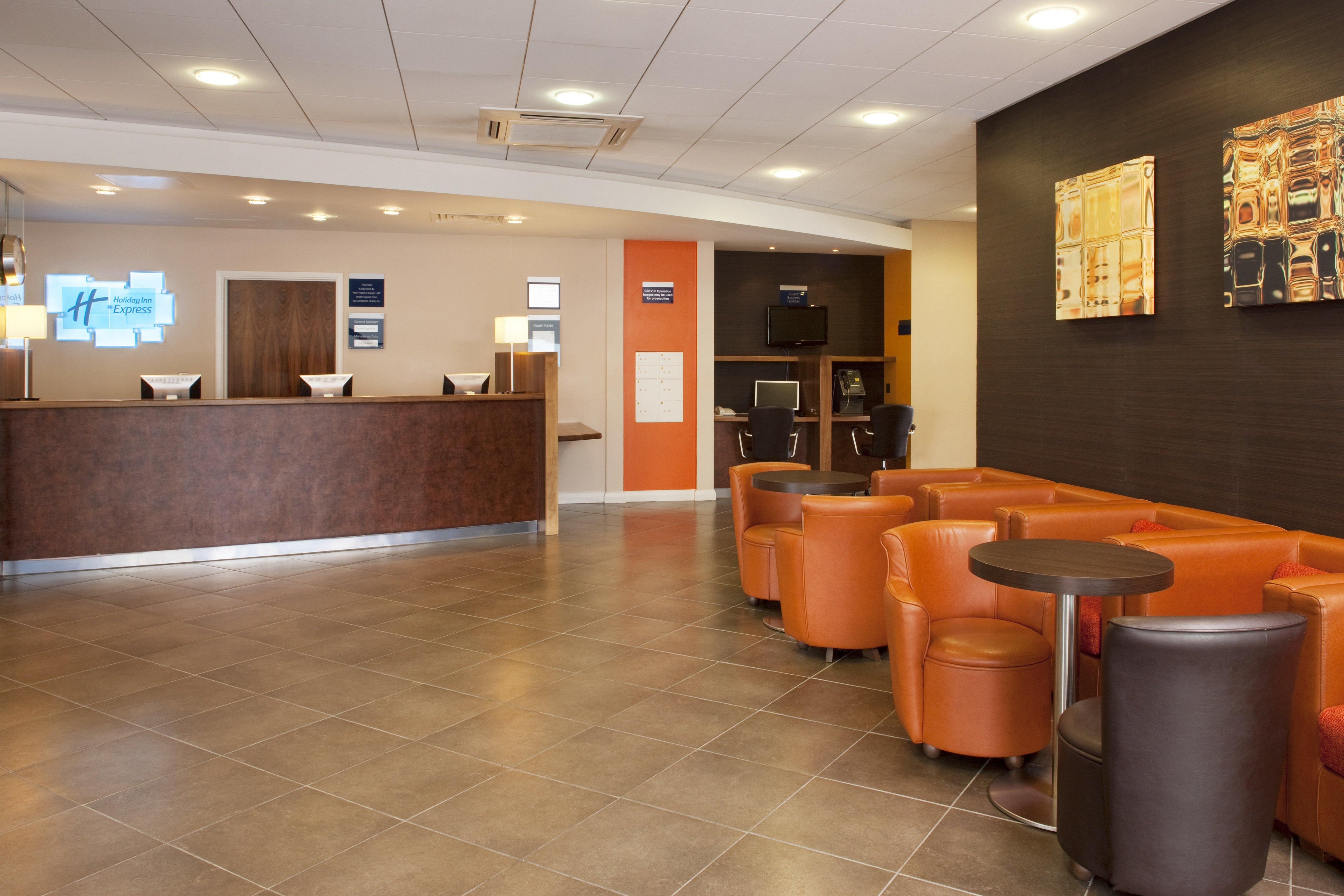 Holiday Inn Express Slough Kültér fotó